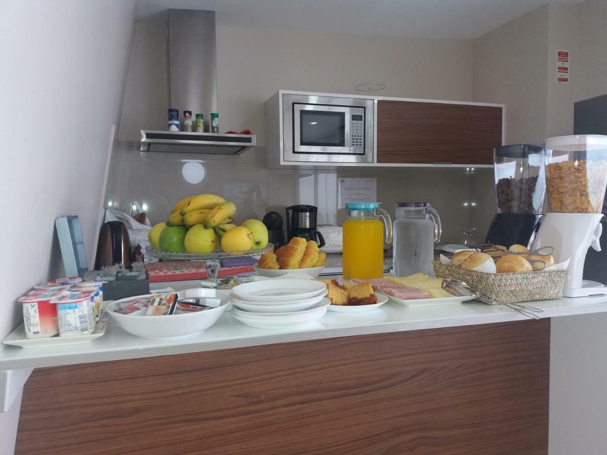 Cmb Guesthouse Apúlia Eksteriør bilde